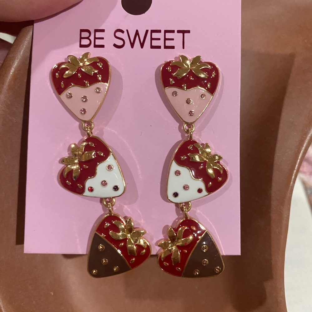 Be Sweet Strawberry dipped Earrings